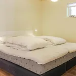 3 Bedroom Beautiful Home In Nexo * Neksø
