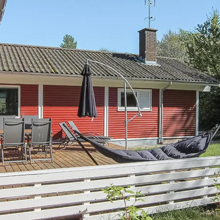 3 Bedroom Beautiful Home In Nexo * Neksø