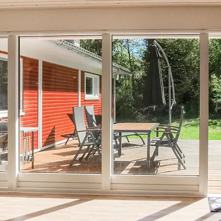 3 Bedroom Beautiful Home In Nexo