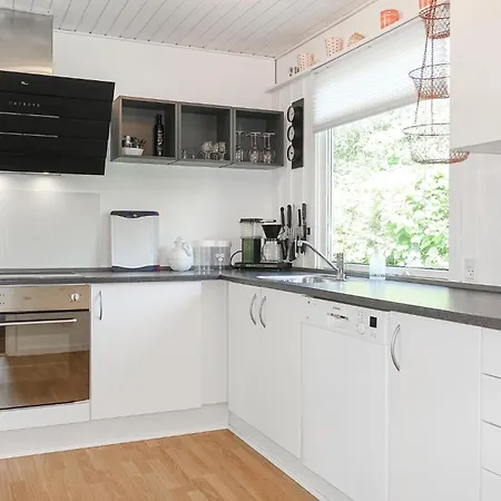 Lovely In With Kitchen נקסו