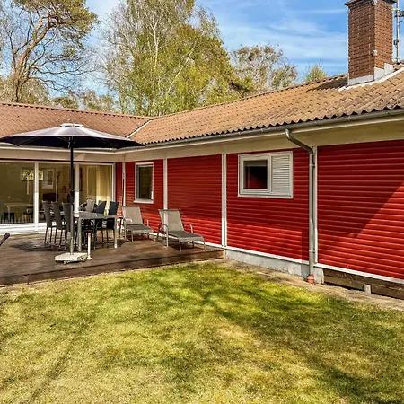 3 Bedroom Beautiful In Prázdninový dům Neksø